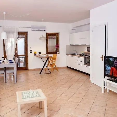 Le Di Porto Ada 피조