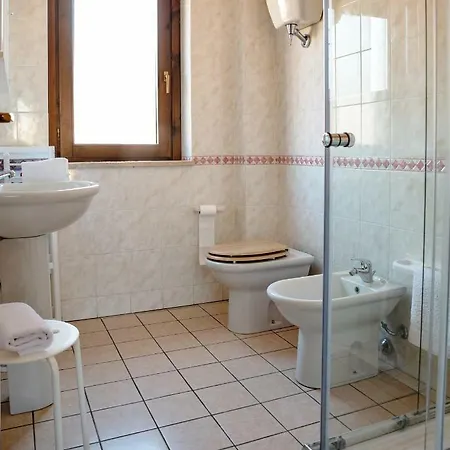 Le Di Porto Ada