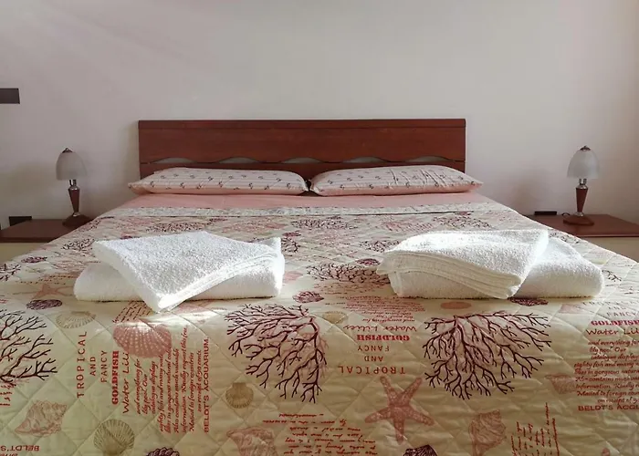 Villa Le Di Porto Ada *