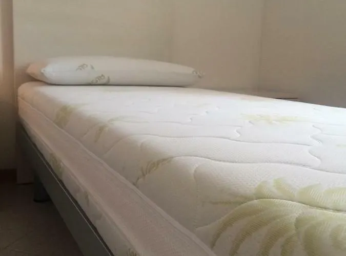 Le Di Porto Ada Villa