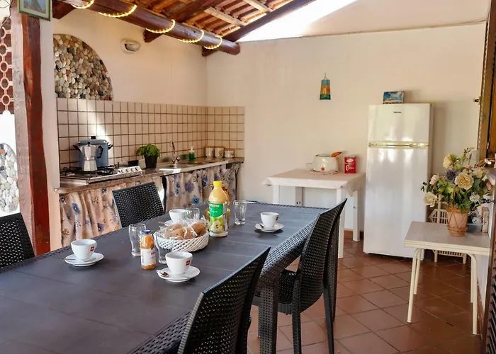 Le Di Porto Ada Villa *