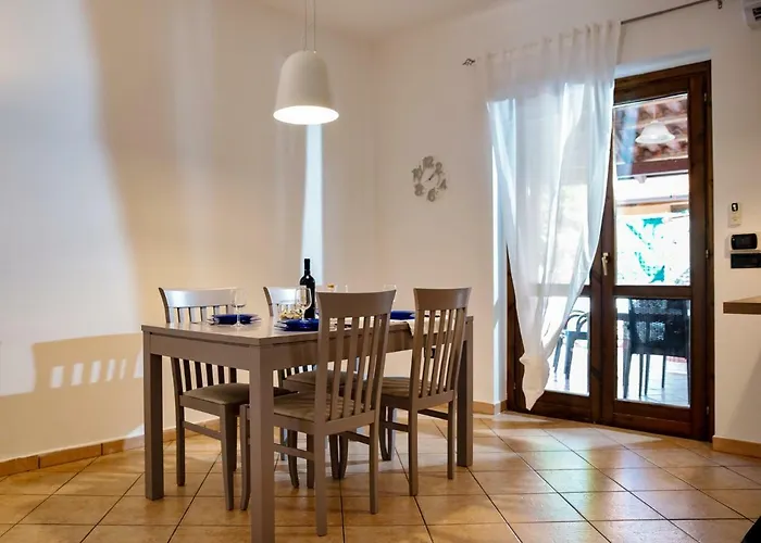 Le Di Porto Ada ヴィラ ピッツォ